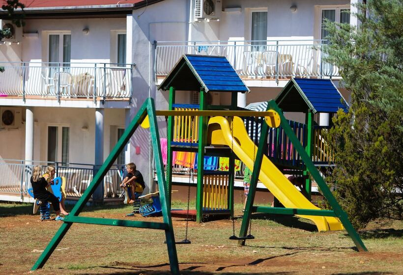 酒店 Ai Pini Medulin Resort