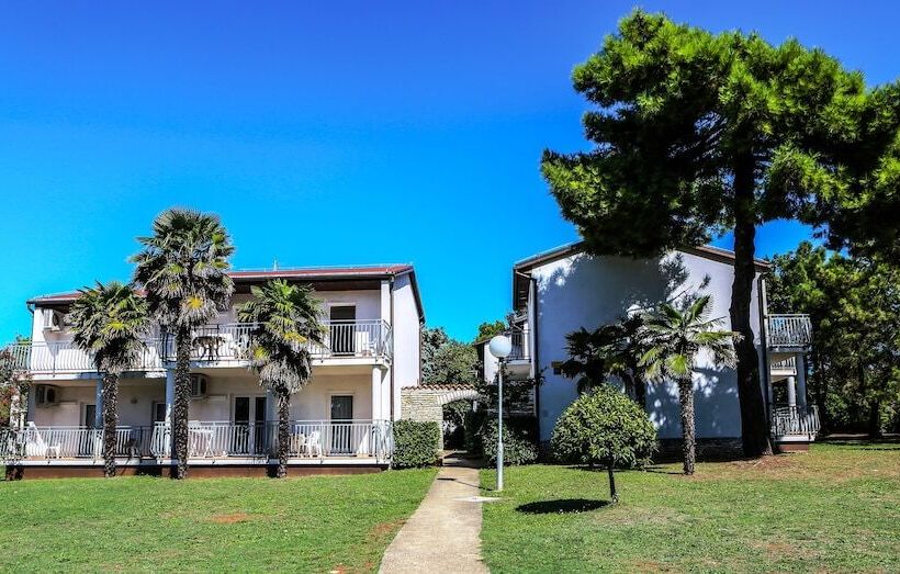 酒店 Ai Pini Medulin Resort