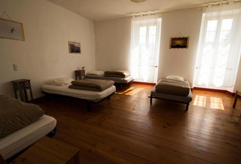 Общежитие Gite D étape Les Diligences