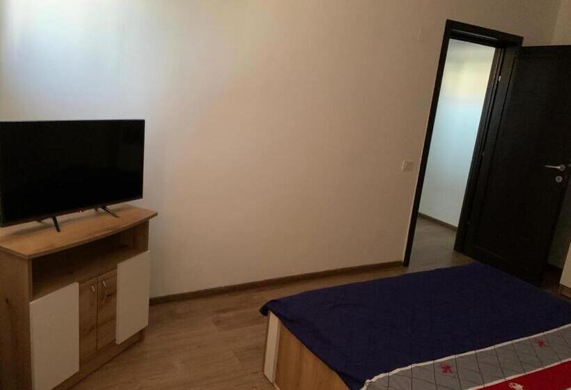Apartamente Deluxe / Imobiliare Garcea Titu