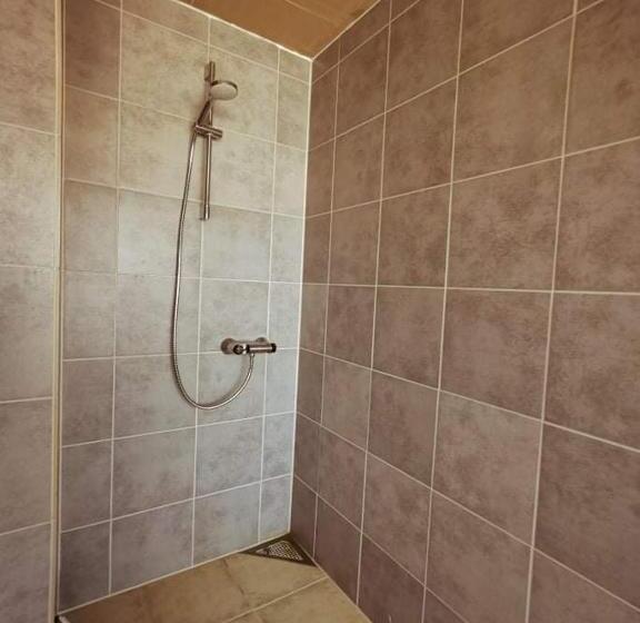 تختخواب و صبحانه Villa