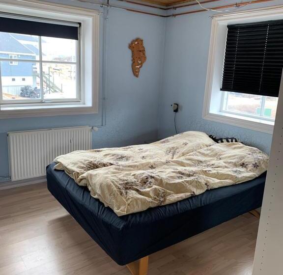 تختخواب و صبحانه Villa