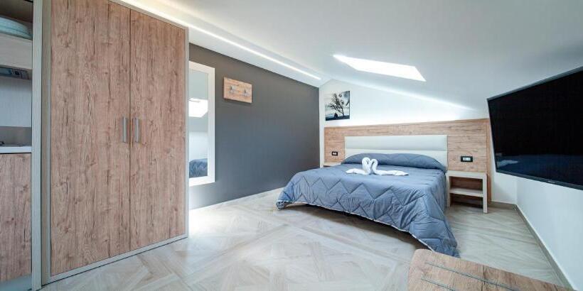 Casa Vacanze Mariaelena   Momena