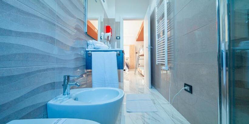 Casa Vacanze Mariaelena   Momena