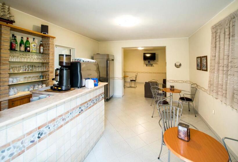 בית מלון כפרי Albergo Il Veliero