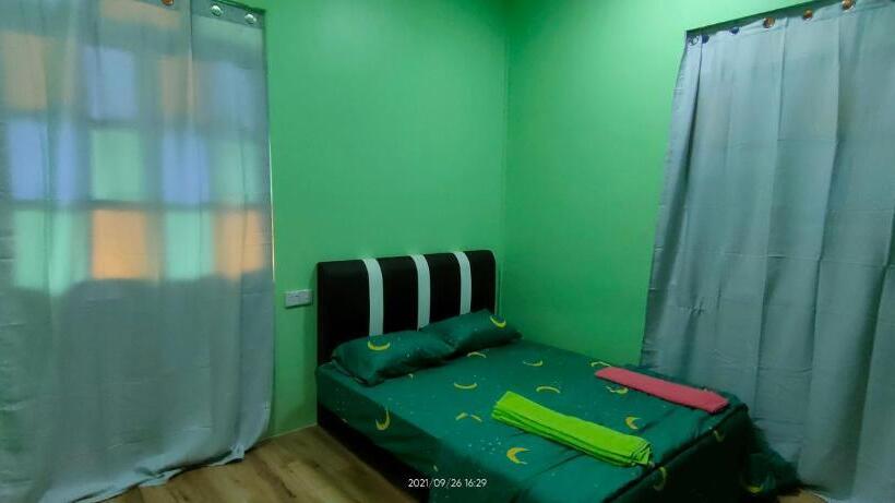 Отель Bungalow Mat Hj Limah