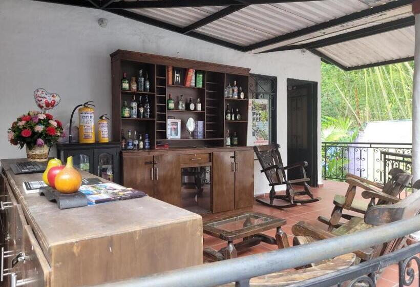 בית מלון כפרי Campestre Villa Tiffany