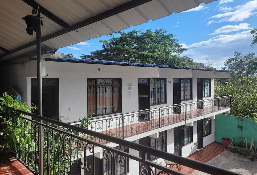 בית מלון כפרי Campestre Villa Tiffany