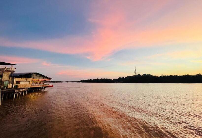 בית מלון כפרי Le Shore