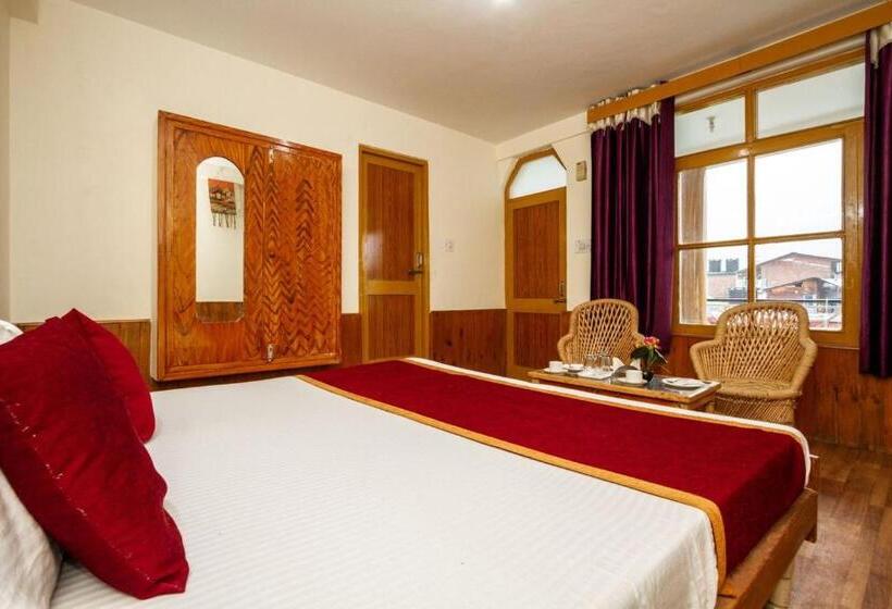 Отель Mountain Dew Guest House