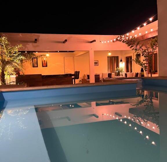 בית מלון כפרי The Place Penthouse