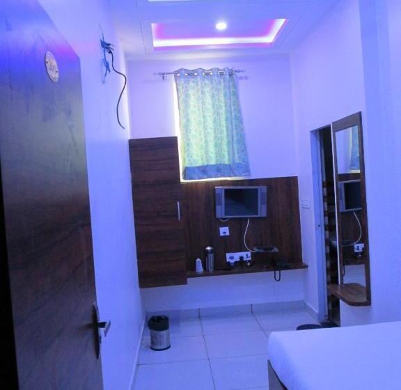 فندق O Royal Inn