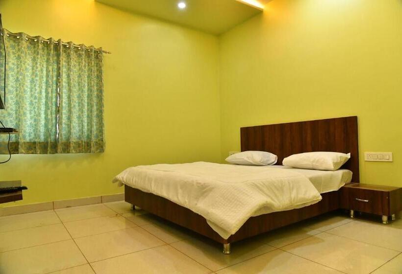 فندق O Royal Inn