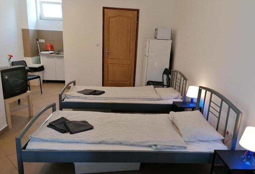 Мотель Omega Szigetszentmiklós