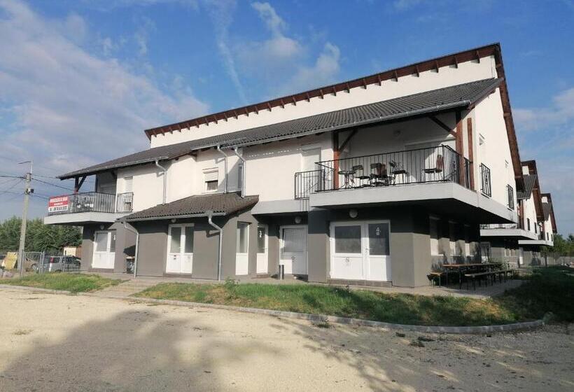 Мотель Omega Szigetszentmiklós