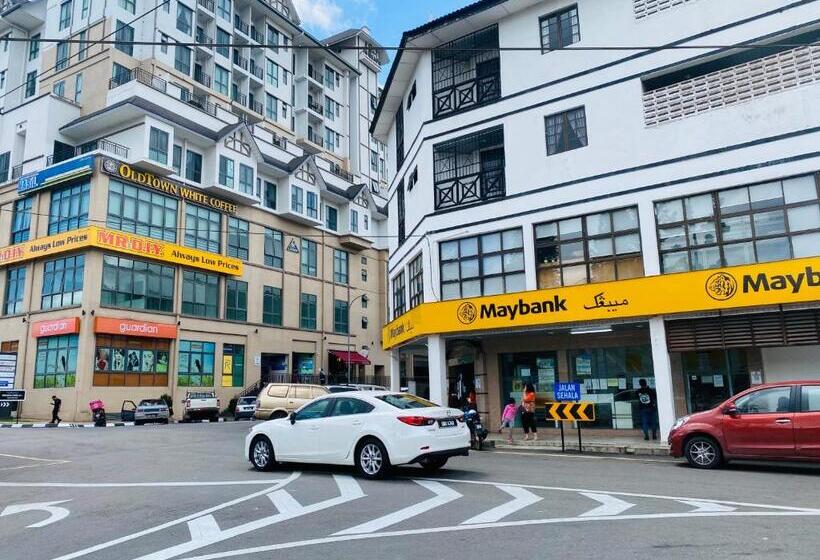 פנסיון 100 Oastel Coliving