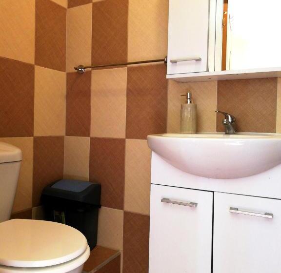 بنسيون Casa Leah