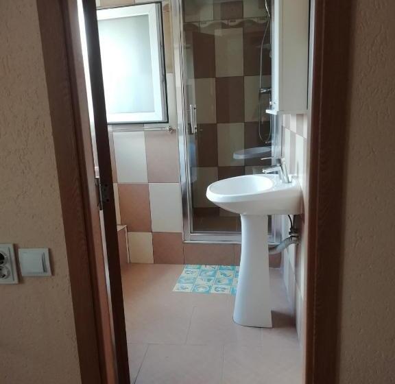 بنسيون Casa Leah