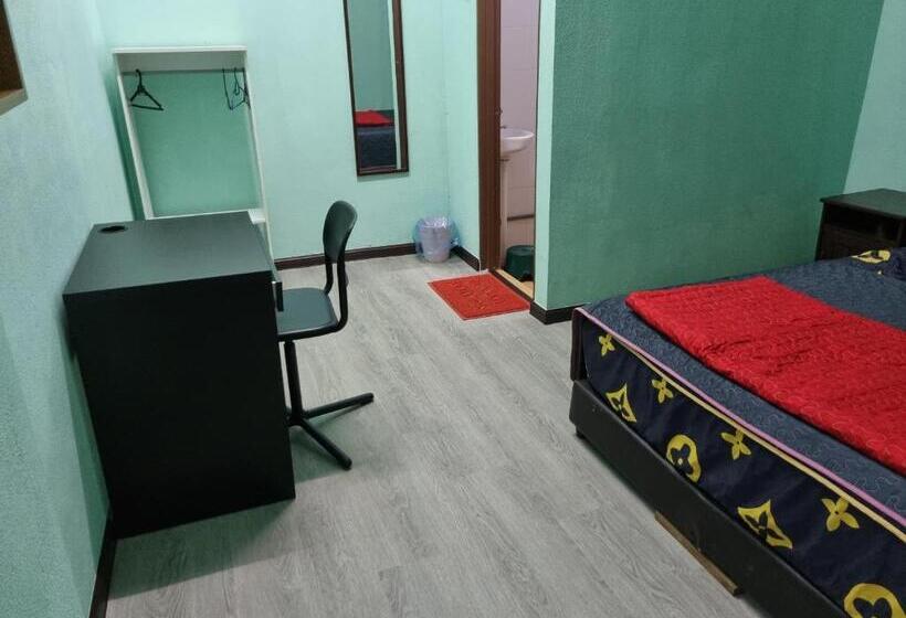 بنسيون E.r. Budget Inn