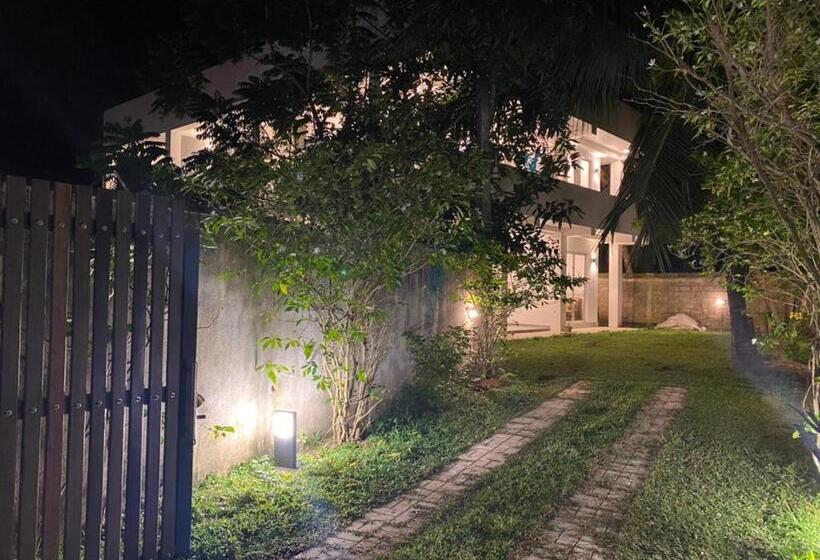 Пансион Kalan Mirissa