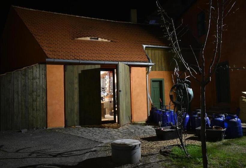 膳宿费 Valečská Pálenice