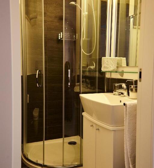 פנסיון Villa Dapper