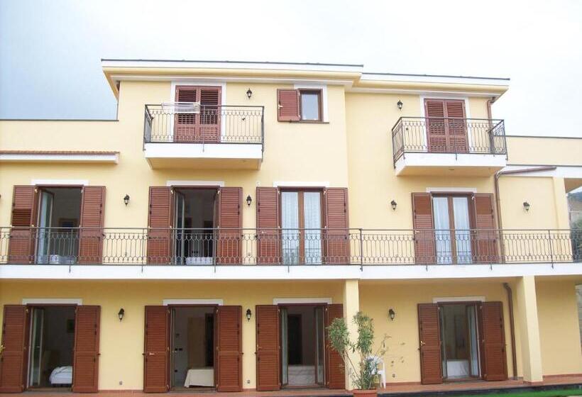 بنسيون Villa Giannina