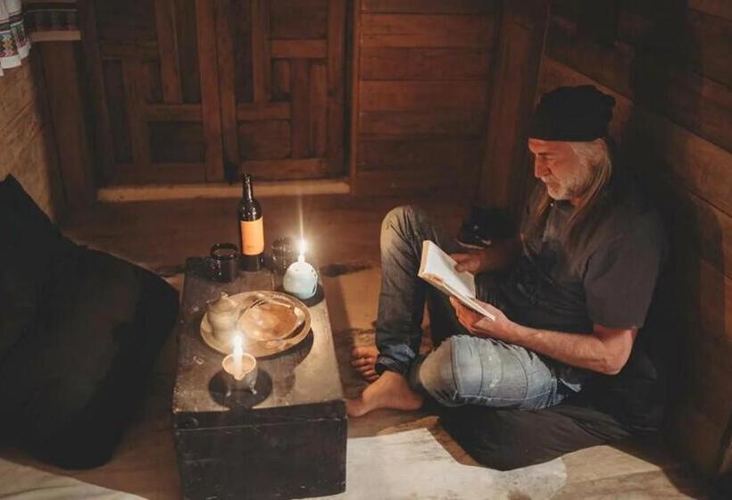 Пансион Wolf Totem Industrial Chic Studio