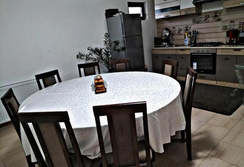 Pensiunea Casa Nușa