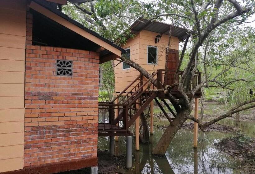 Resort Api Api Eco Chalet