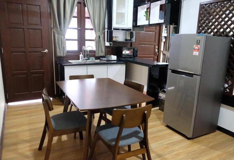 منتجع D Razna Chalet Pantai Seberang Takir