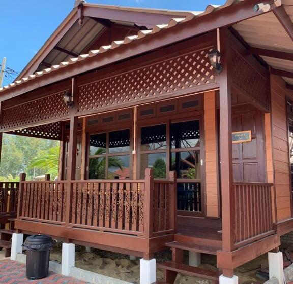 منتجع D Razna Chalet Pantai Seberang Takir
