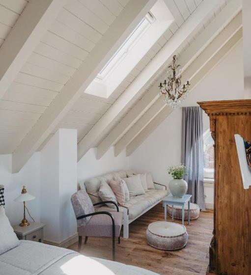 Ráj Na Zemi Venkovský Hotel A Kavárna