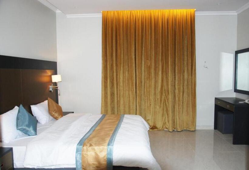 اجنحة هدوء الصيف الفندقية