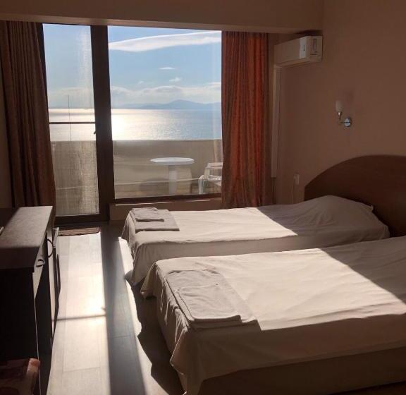 ユースホステル Relax Sarafovo