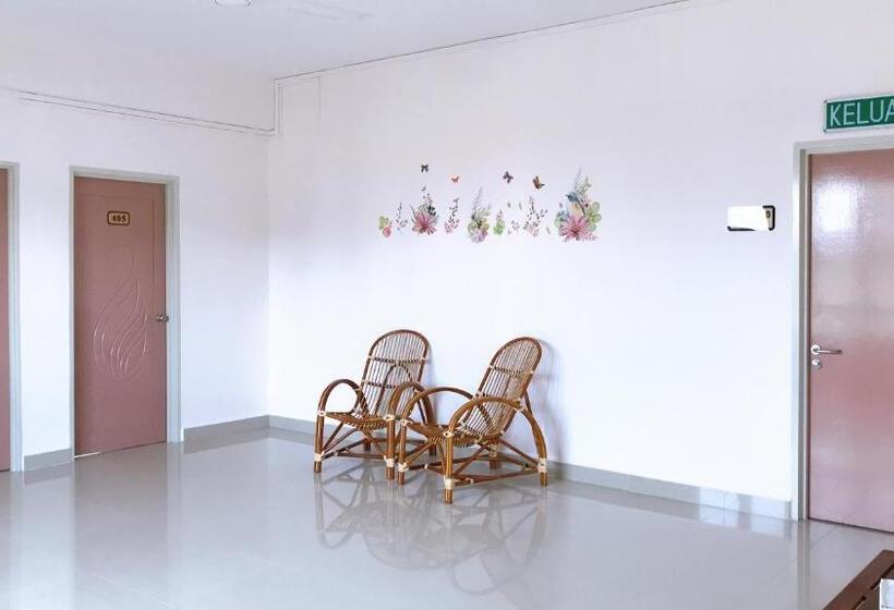 Alexis Kt Roomstay