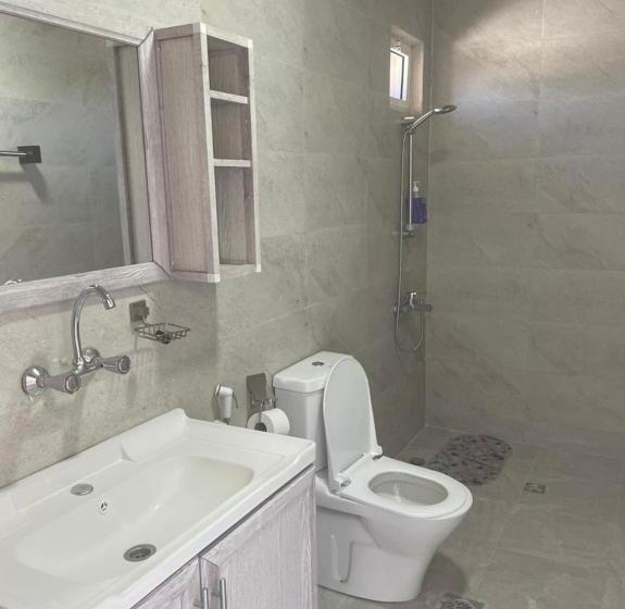 تختخواب و صبحانه Al Karak Countryside And