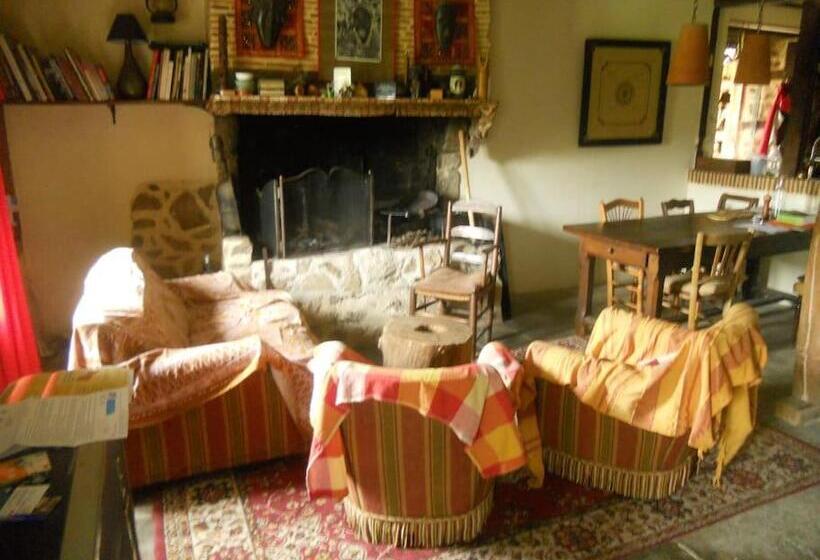 ベッドアンドブレックファースト Joli Bois