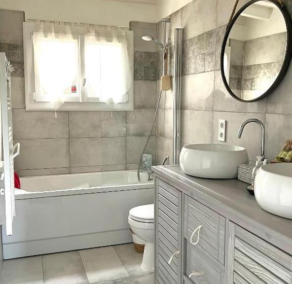 ベッドアンドブレックファースト La Chambre D Hôte De Manou En Normandie