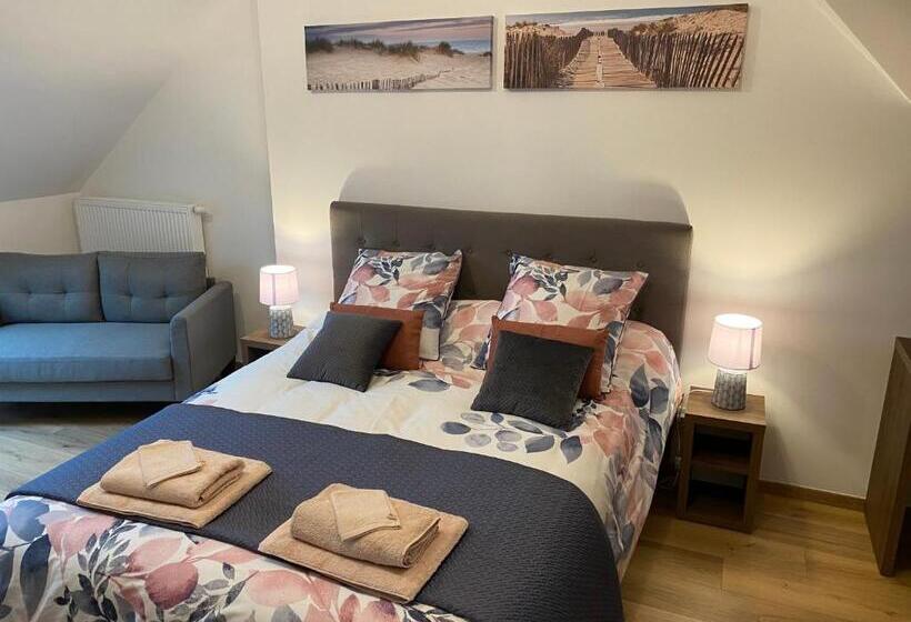 مبيت وإفطار La Giendrotais