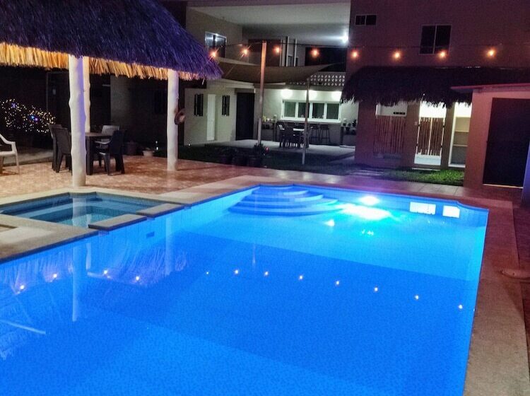 مبيت وإفطار Rancho Del Oso Tuerto