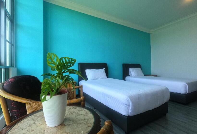 Bukit Beruntung Resort