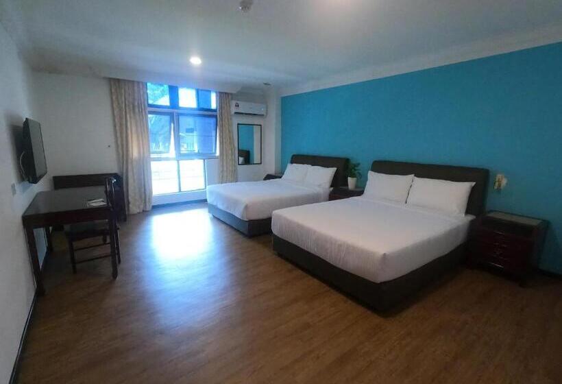 Bukit Beruntung Resort