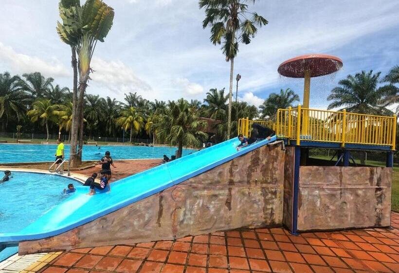 Bukit Beruntung Resort