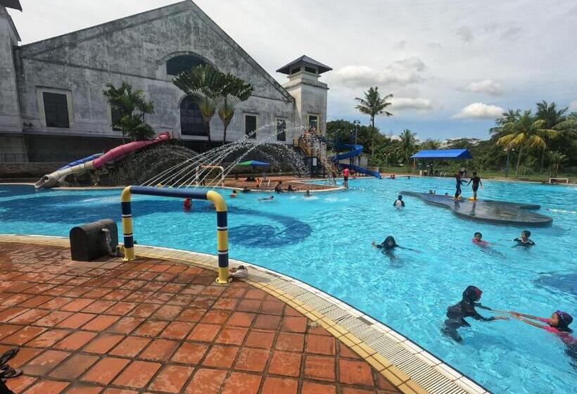 Bukit Beruntung Resort