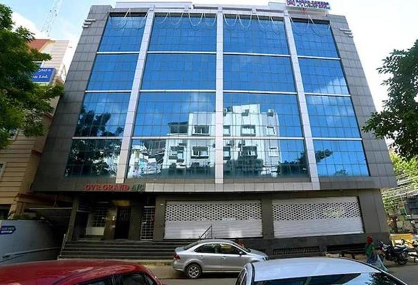 Fabhotel Gvr Grand