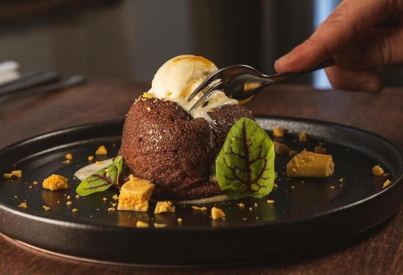 فندق Canalside Rooms