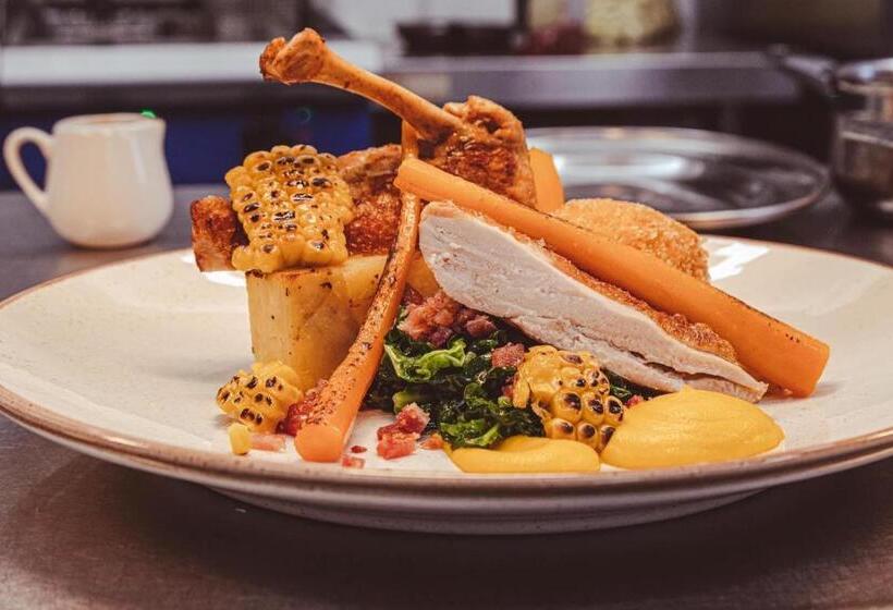 فندق Canalside Rooms