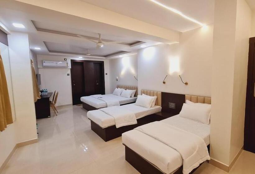 בית מלון כפרי Elegance Inn