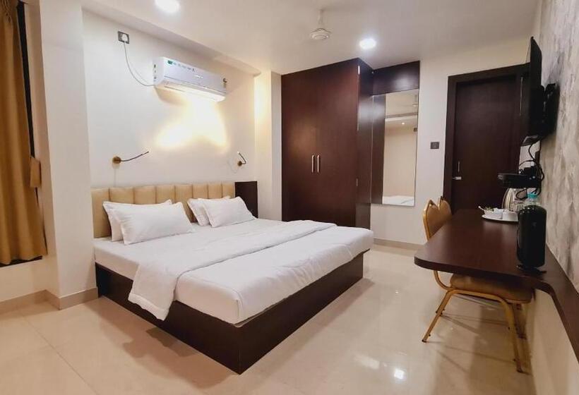 בית מלון כפרי Elegance Inn